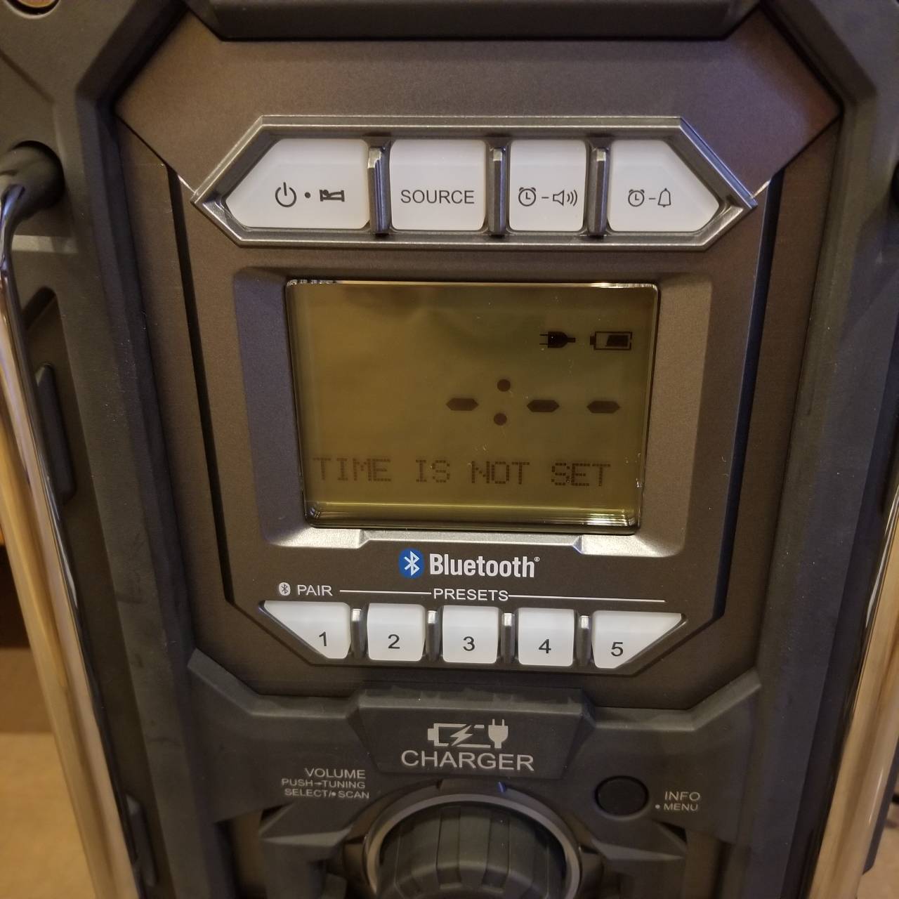 MAKITA（マキタ） 充電機能付ラジオ MR300 | メーカー一覧