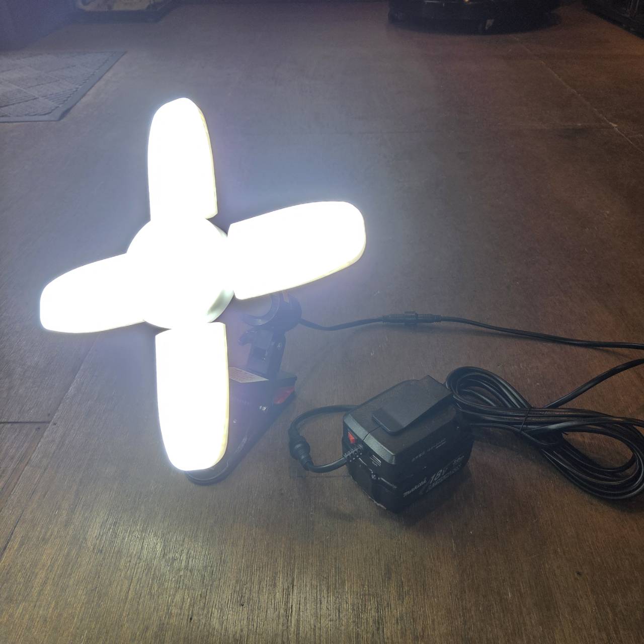 WING ACE バッテリーパック式スーパールミネX BPM SLX-3000BPM (マキタ