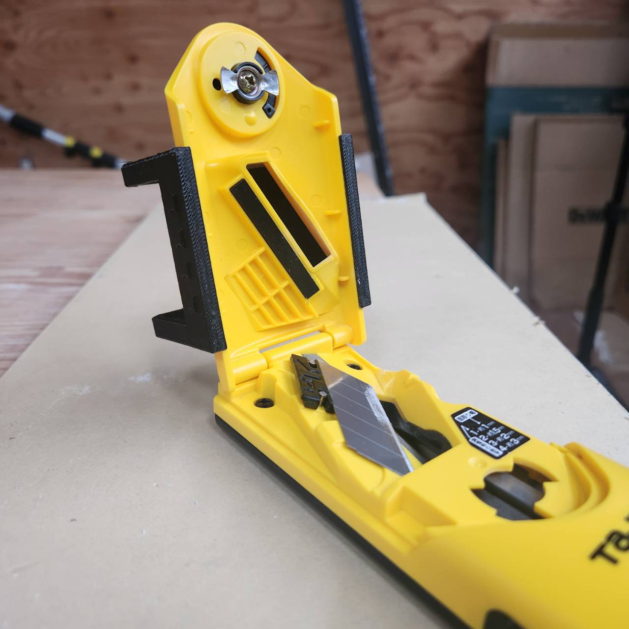 シャークガレージ メントリックス（タジマボードカンナ用） | メーカー