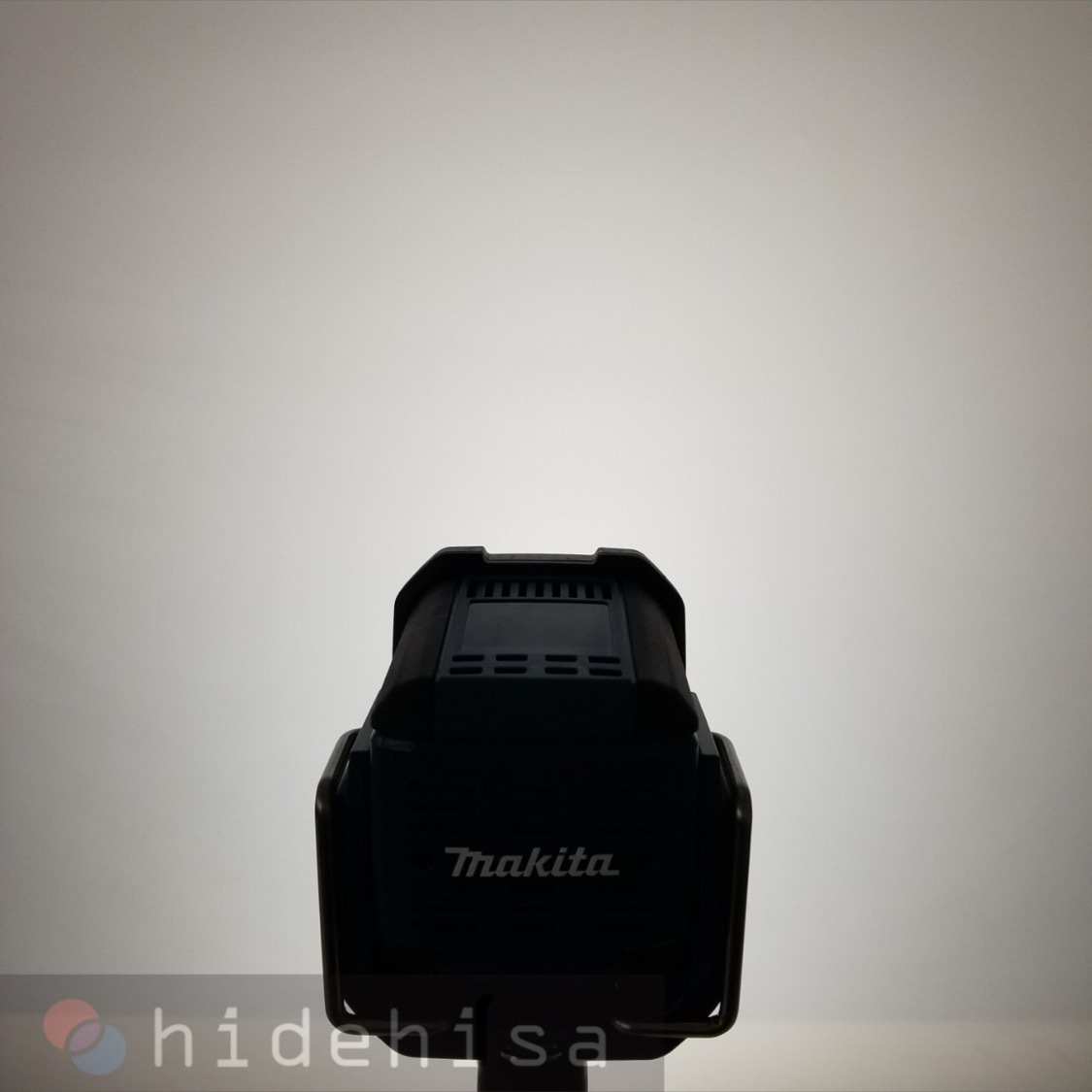 マキタ フラッシュライト ML812(本体のみ) | 充電式電動工具 | 秀久