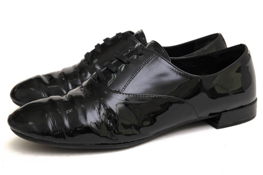 PRADA / �ץ�� ���å����ե����ɥ��塼�� ���ʥ�� ���� �ץ졼��ȥ� �֥�å� �� �ӥ��ͥ����塼�� ��ǥ�����