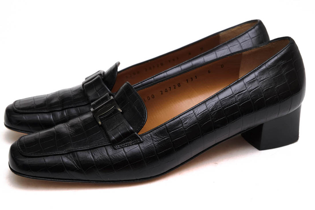 Salvatore Ferragamo 53D0 24720 / �ե��饬�� ���� �쥶�������� ������������ ����åݥ� �֥�å� �� �ѥ�ץ� ��ǥ�����