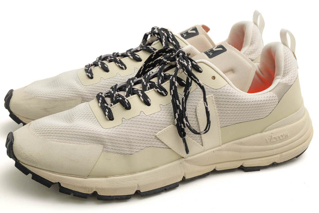VEJA DC012576B DEKKAN ALVEOMESH NATURAL WHITE / ヴェジャ