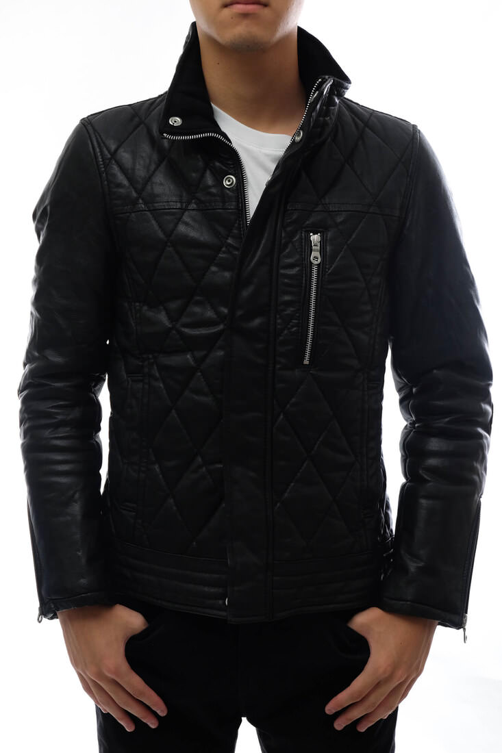 VANQUISH VJJ3048 ゴートレザーダイヤキルトスタンドカラーブルゾン