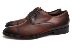 BARNEYS NEW YORK バーニーズニューヨーク メダリオン ブラウン BARNEYS NEWYORK / バーニーズニューヨーク カウハイドレザー 牛革