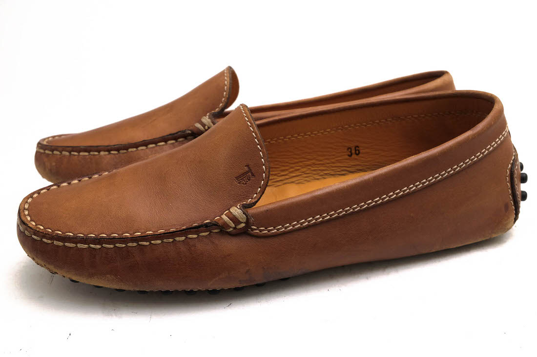 TOD'S ブラウン モカシン TOD'S / トッズ 牛革 カーフ スリッポン モカシン ブラウン 茶