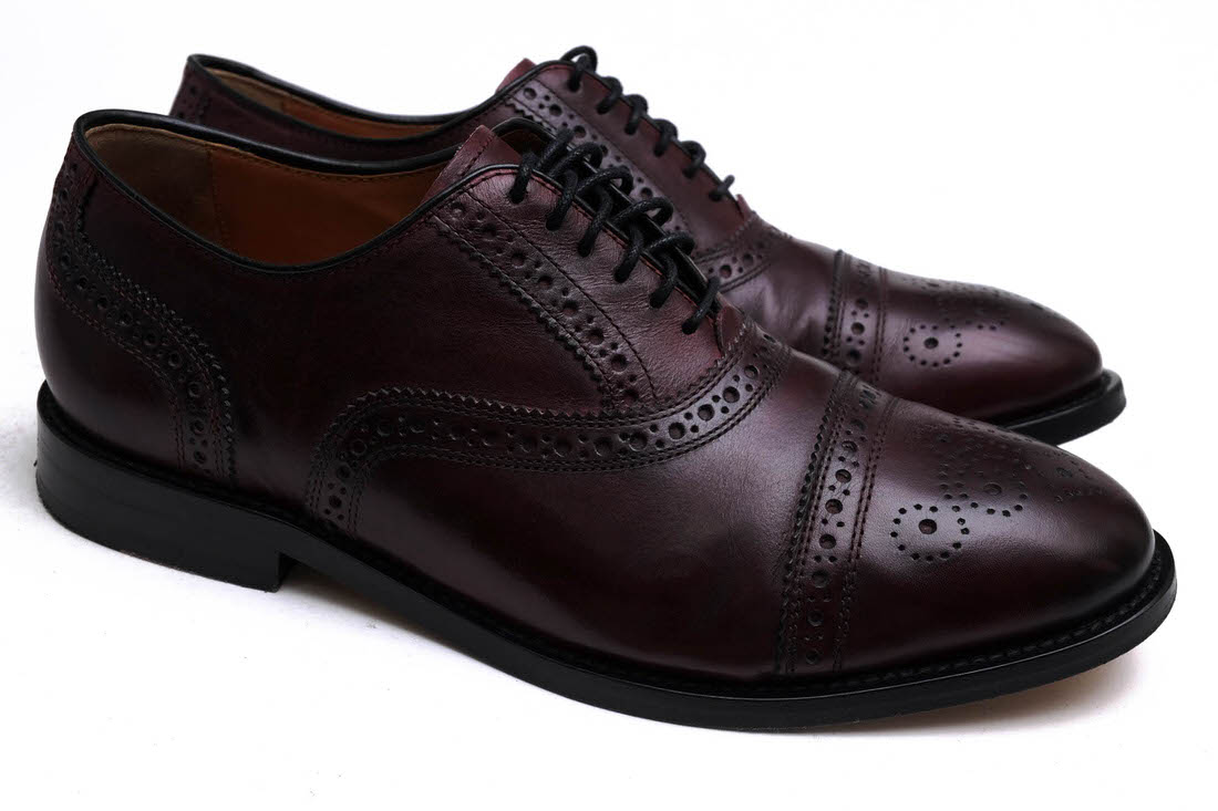 kneeland brogue cap toe oxford