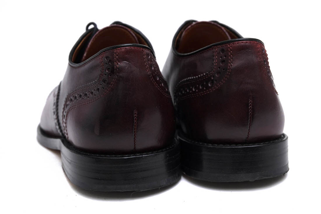 kneeland brogue cap toe oxford