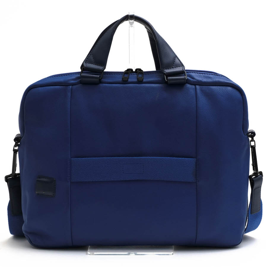 PIQUADRO P15 collection / �ԡ������ɥ� �ʥѥ쥶�� ���� �Ρ���PC��Ǽ�� 2WAY ���������Хå� �֥롼 �� �ӥ��ͥ��Хå� ���
