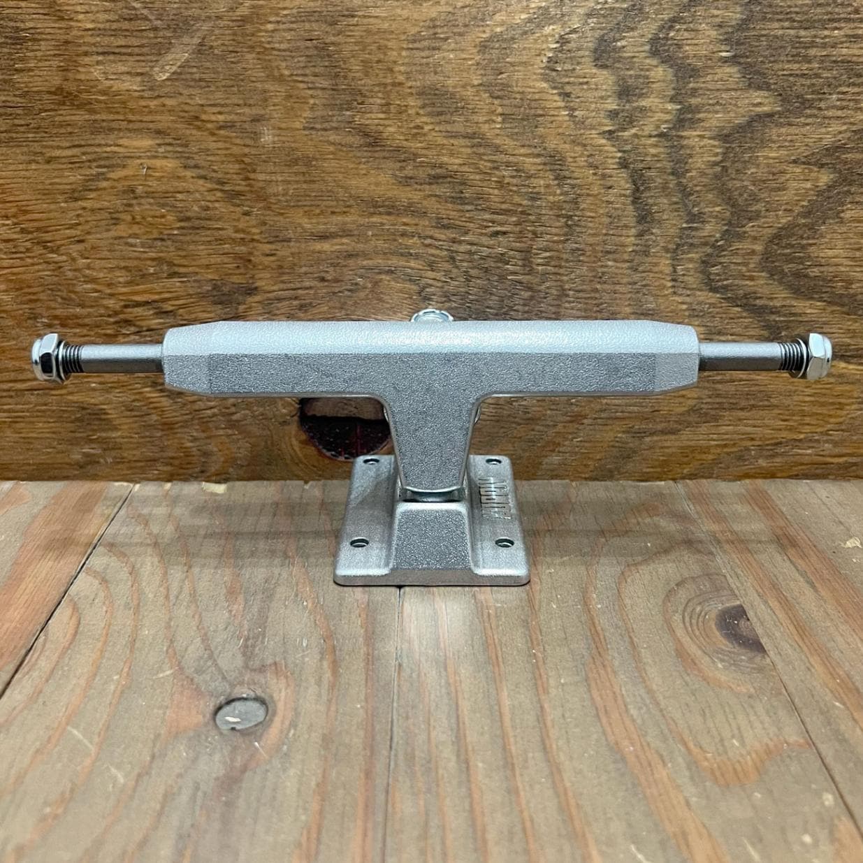 LURPIV SOLID POLISHED 140/145/150/160mm TRUCKS