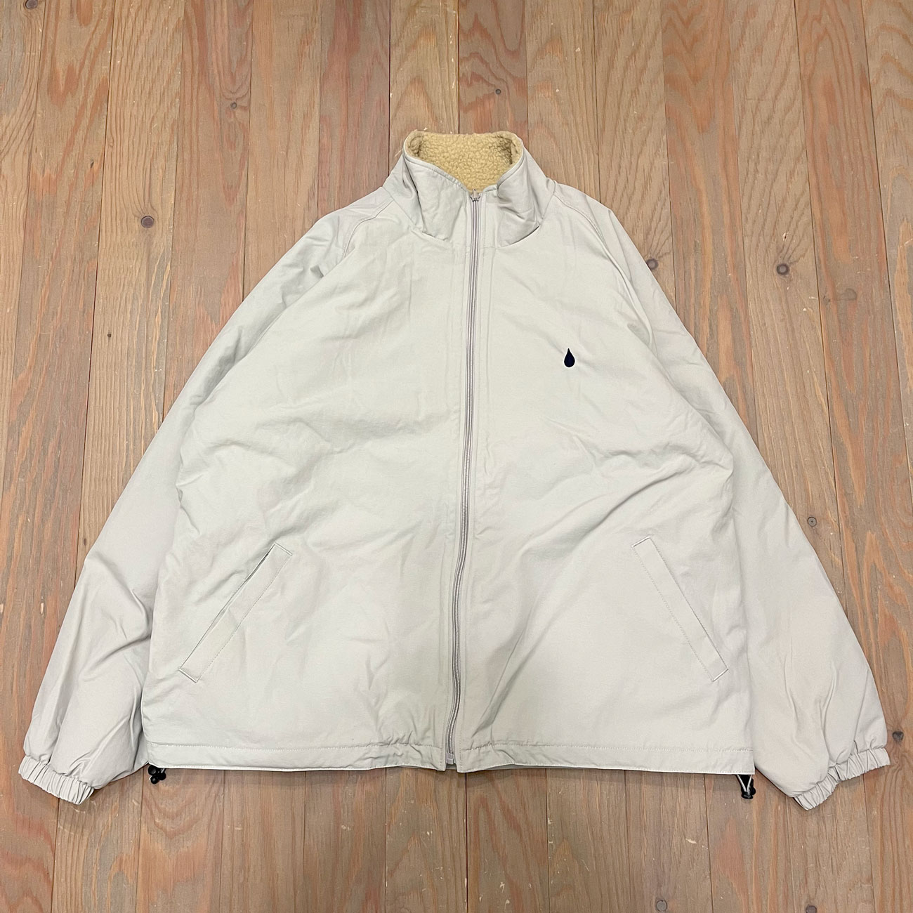 COLOR COMMUNICATIONS DRIP EMB NYLON BOA REVERSIBLE