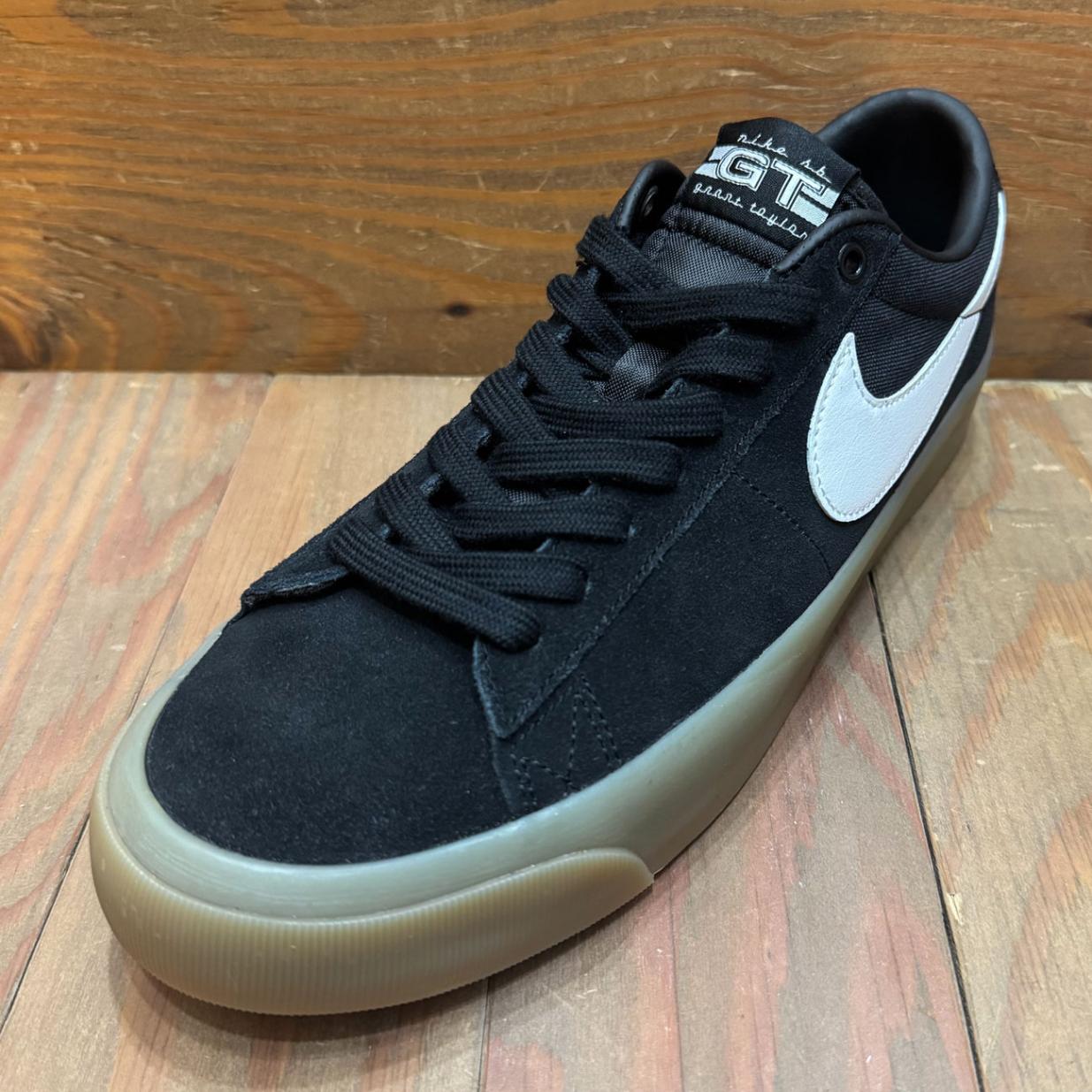 NIKE SB ZOOM BLAZER LOW PRO GT BLACK/GUM