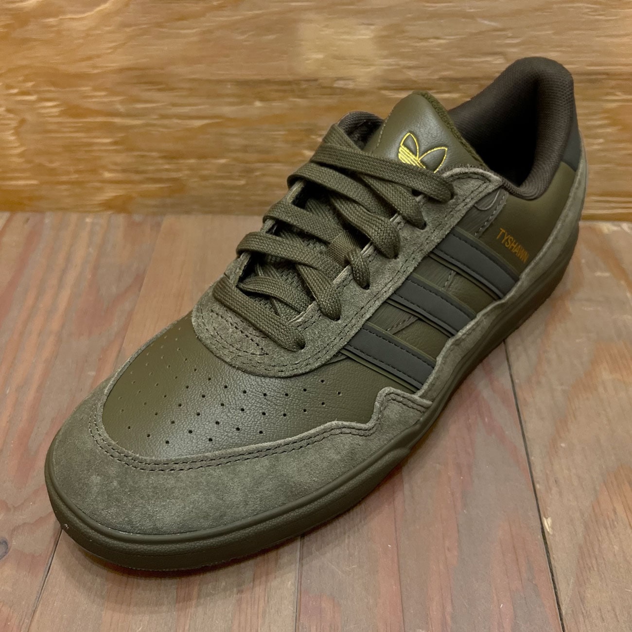 ADIDAS TYSHAWNII  OLIVE STRATA/SHADOW OLIVE/GUM