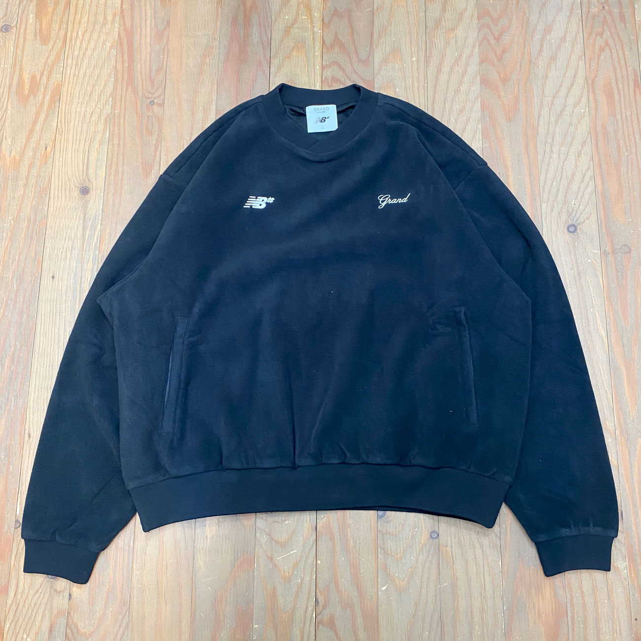 NB NUMERIC x GRAND COLLECTION POLAR FLEECE WINDSHIRT