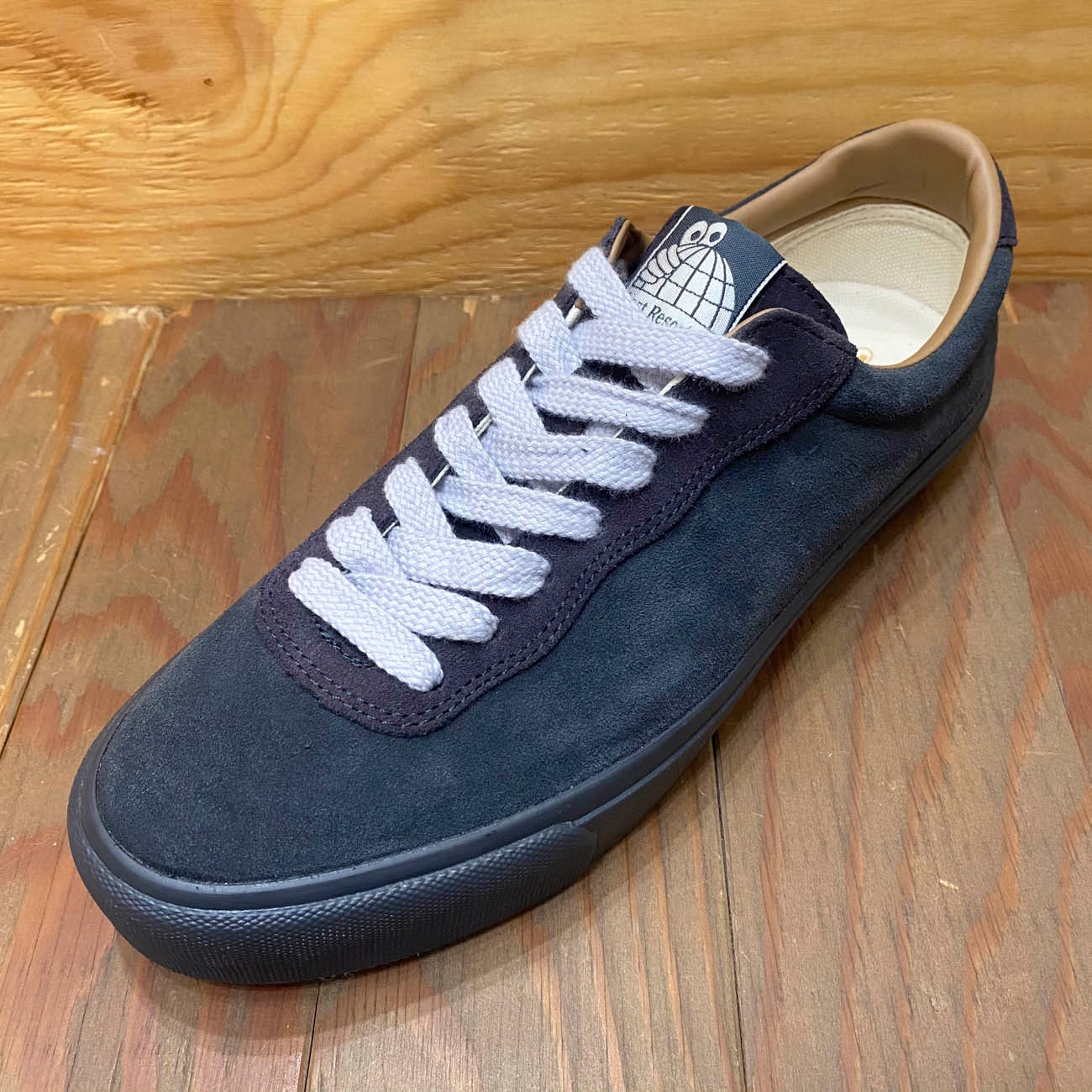 LAST RESORT AB VM001 SUEDE LO GRAPE MAGNET/BLACK