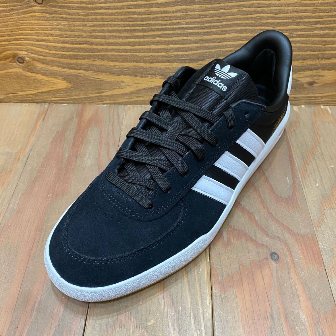 ADIDAS GLENBURN BLACK/WHITE/GUM