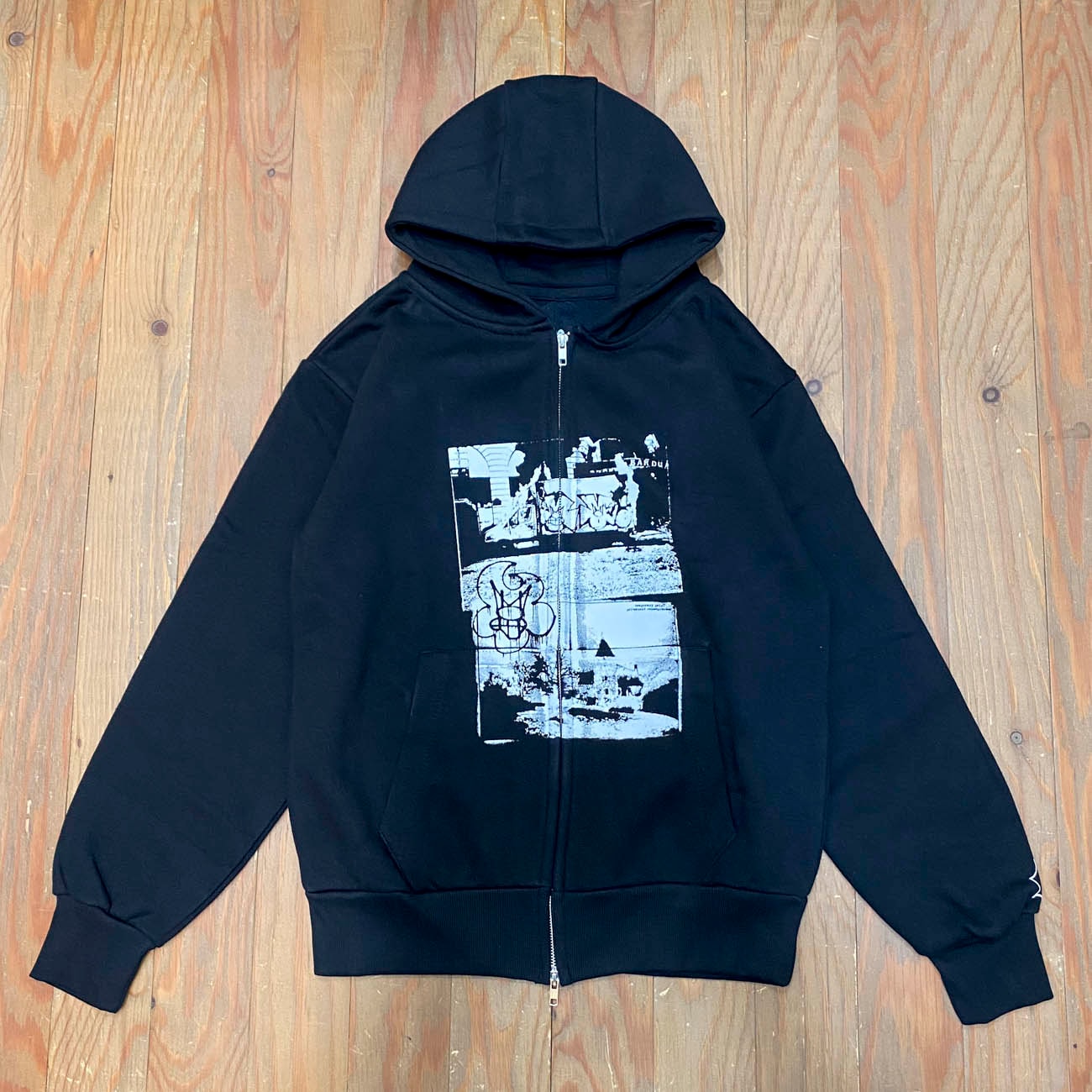 TEY0 HOODIE BLACK