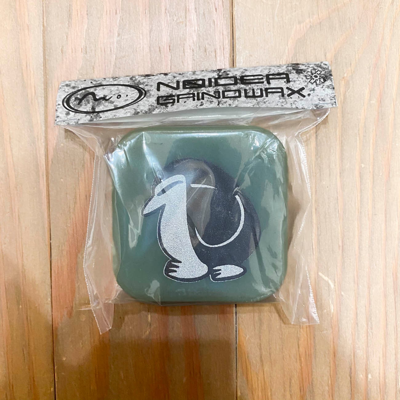 NOIDEA GRIND WAX PENGUIN