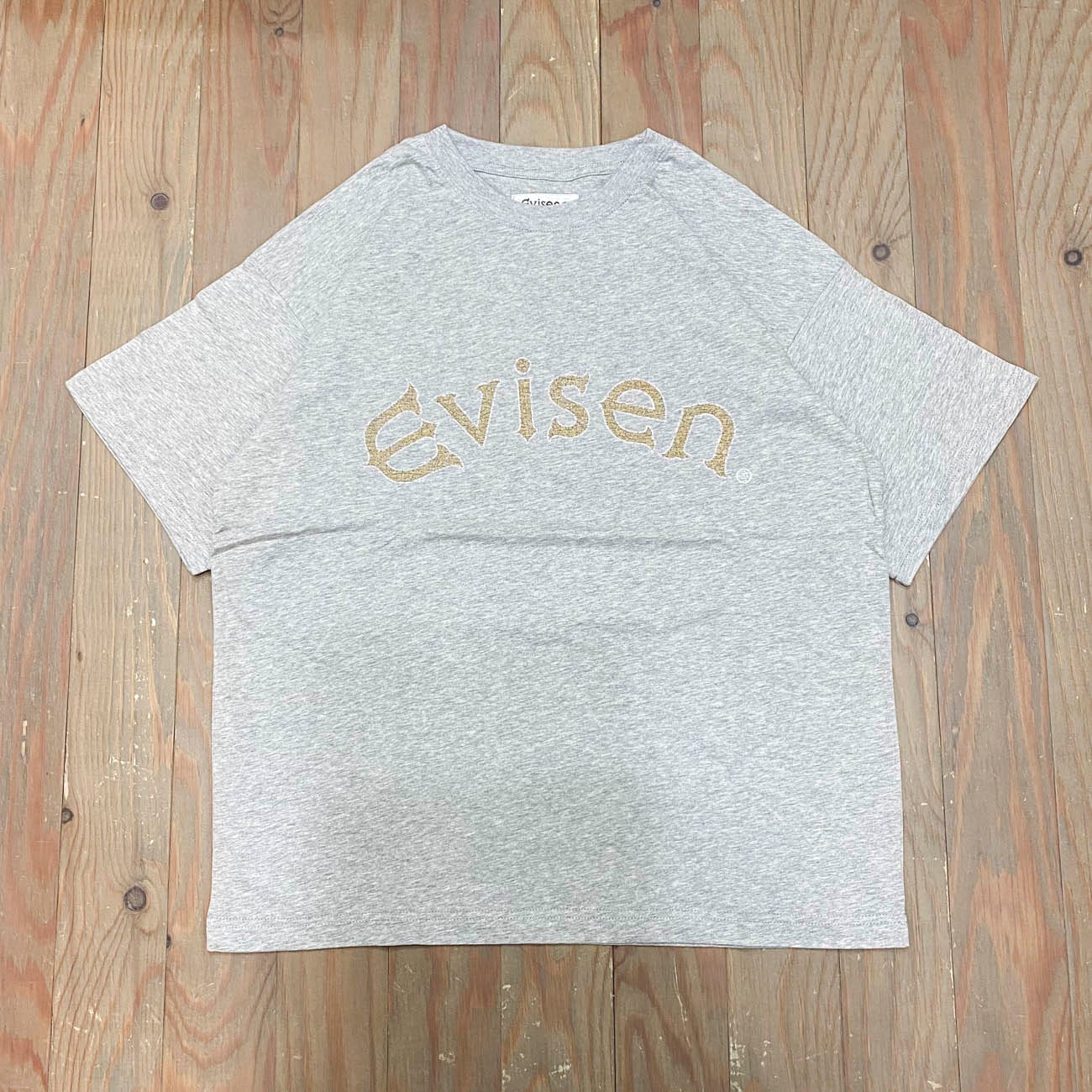 EVISEN ARCH LOGO TEE