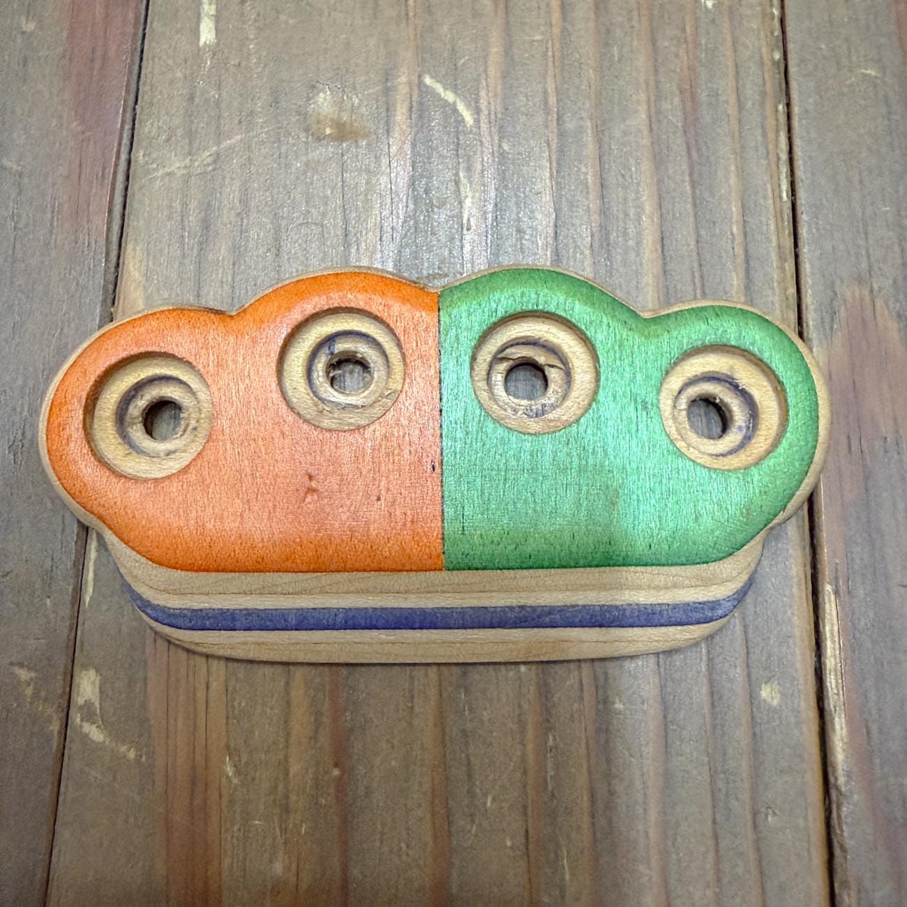FIRST SKATES KNUCKLE SLIDER