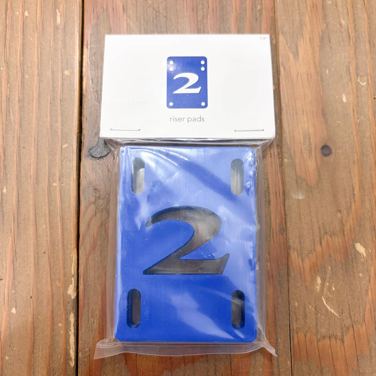 2 RISER PADS 1/4 BLUE