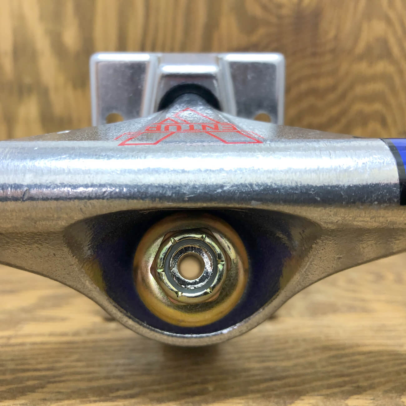 VENTURE TRUCKS POLISHED V-LIGHTS 5.0-5.8 HI｜SKATEBOARD｜スケート