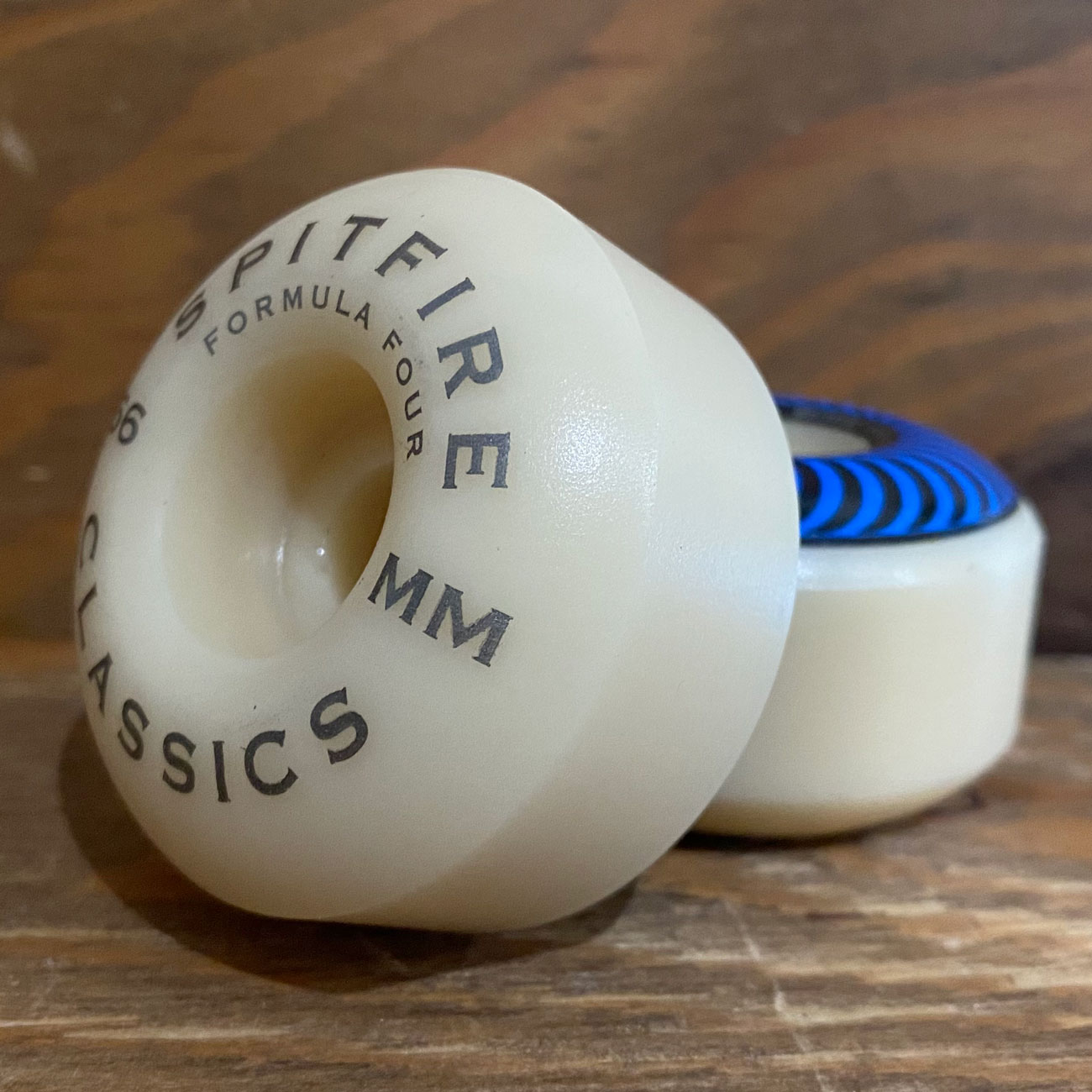 ノーマル】SPITFIRE F4 CLASSIC 99A 56mm｜SKATEBOARD｜スケートボード