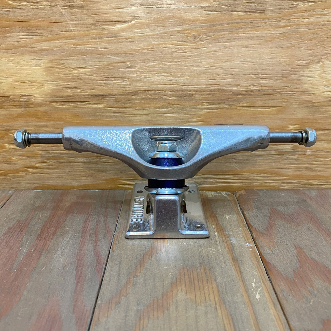 VENTURE TRUCKS V-HOLLOW KAI 5.6HI｜VENTURE｜スケートボード通販