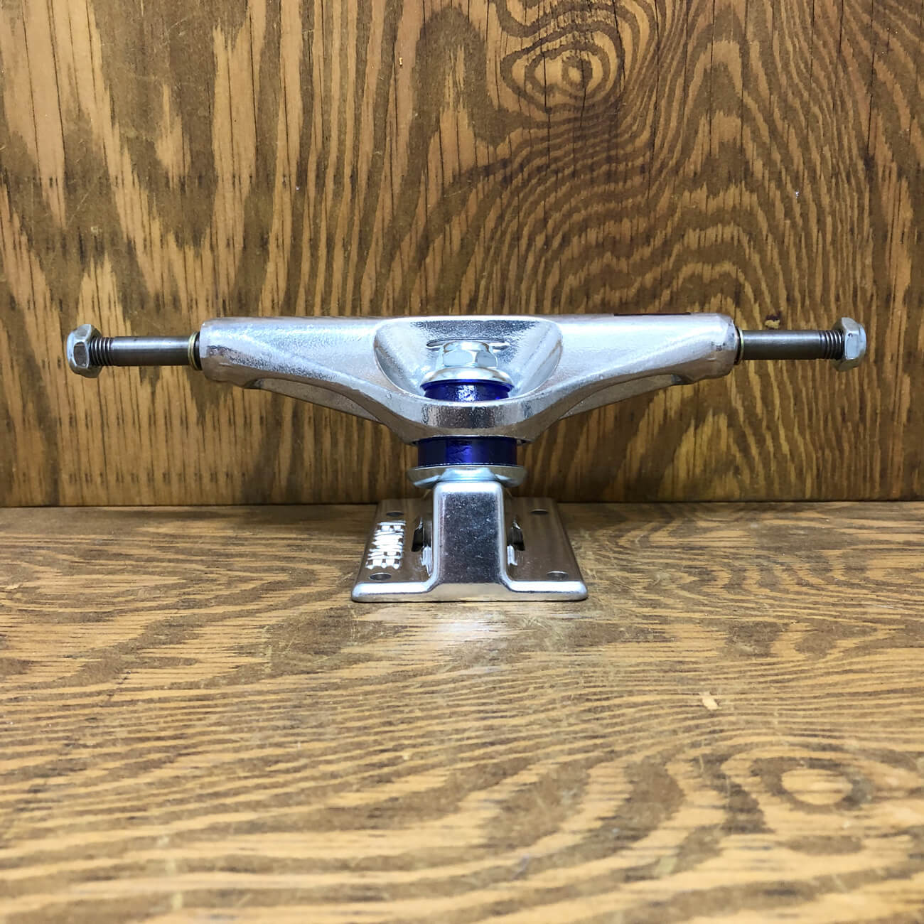 venture v-hollow 5.6 hi skateboard スケボー VENTURE TRUCKS POLISHED V-HOLLOW 5.0-5.6 HI｜SKATEBOARD｜スケート