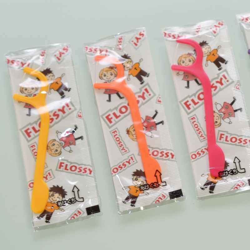 フロッシィ こどもデンタルフロス