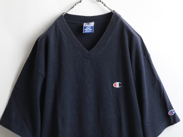 90's Champion Solid Cotton V/N T-Shirt (L)