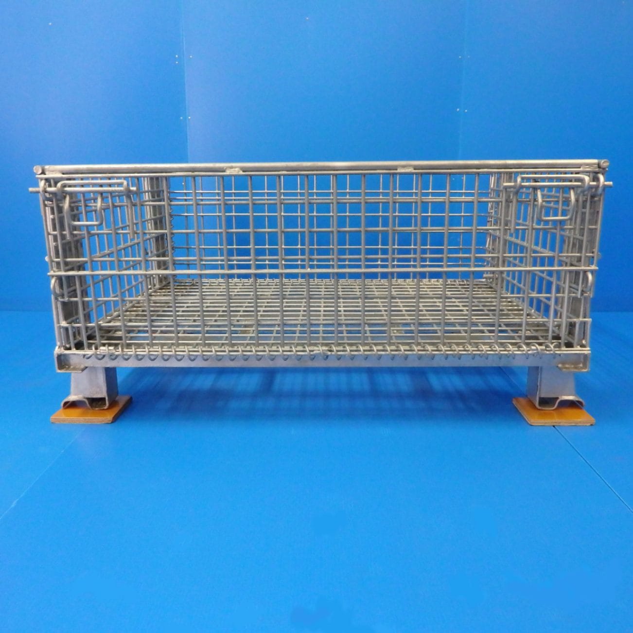 吊メッシュパレットM ハーフ　間口1000mm×奥行800mm×高さ490mm