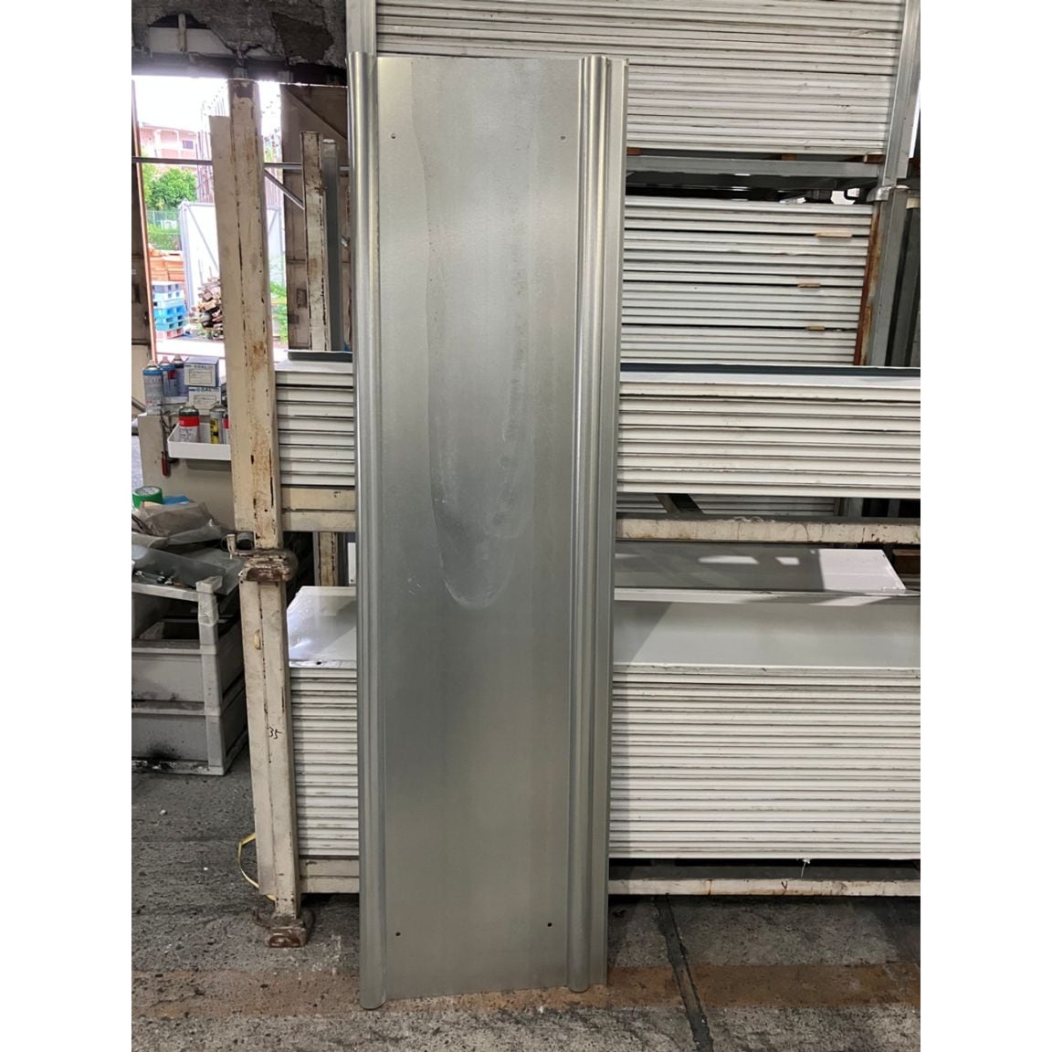 【訳アリ品】万能板　H2.0m W540　t0.8　一部白錆あり