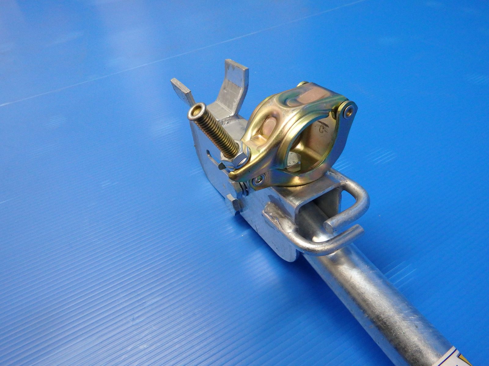 ネットブラケット 32-48型