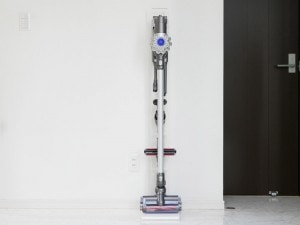 【tower/タワー】コードレスクリーナースタンド ホワイト