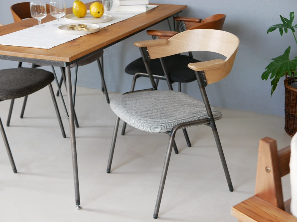 【adepeche/アデペシュ】ダニス ショートアームチェア ファブリック ナチュラル×ヘリンボーンチャコールグレー 