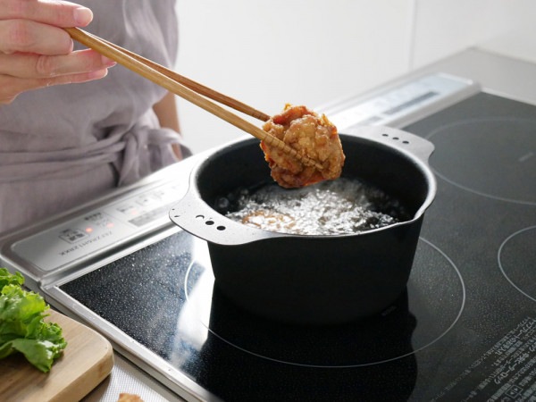 【bws SELECTION】から揚げアゲアゲ鍋
