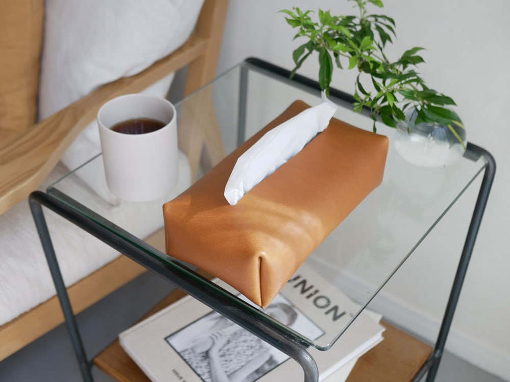 【MOHEIM/モヘイム】TISSUE COVER oiled leather ブラウン