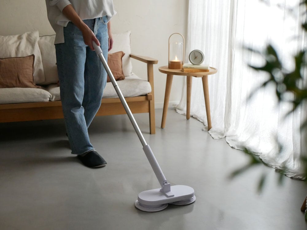 CCP/シーシーピー】 コードレス回転モップクリーナー Neo＋Brisa