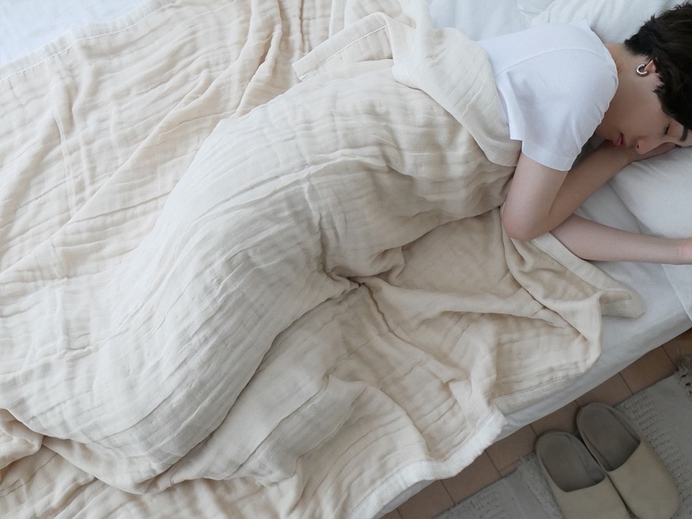 cocomani/ココマニ】1年中使えるとろサラ5重織ガーゼケット シングル