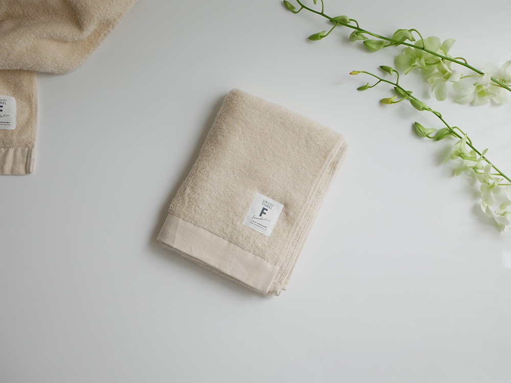 【crescendo/クレシェンド】洗ってもふんわり。ニュアンスカラーが可愛い今治タオル フェイスタオル アイボリー