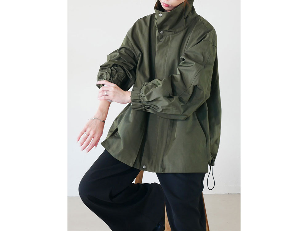 【CHIGNON/シニヨン】シルエットを楽しむオーバーブルゾン F カーキ