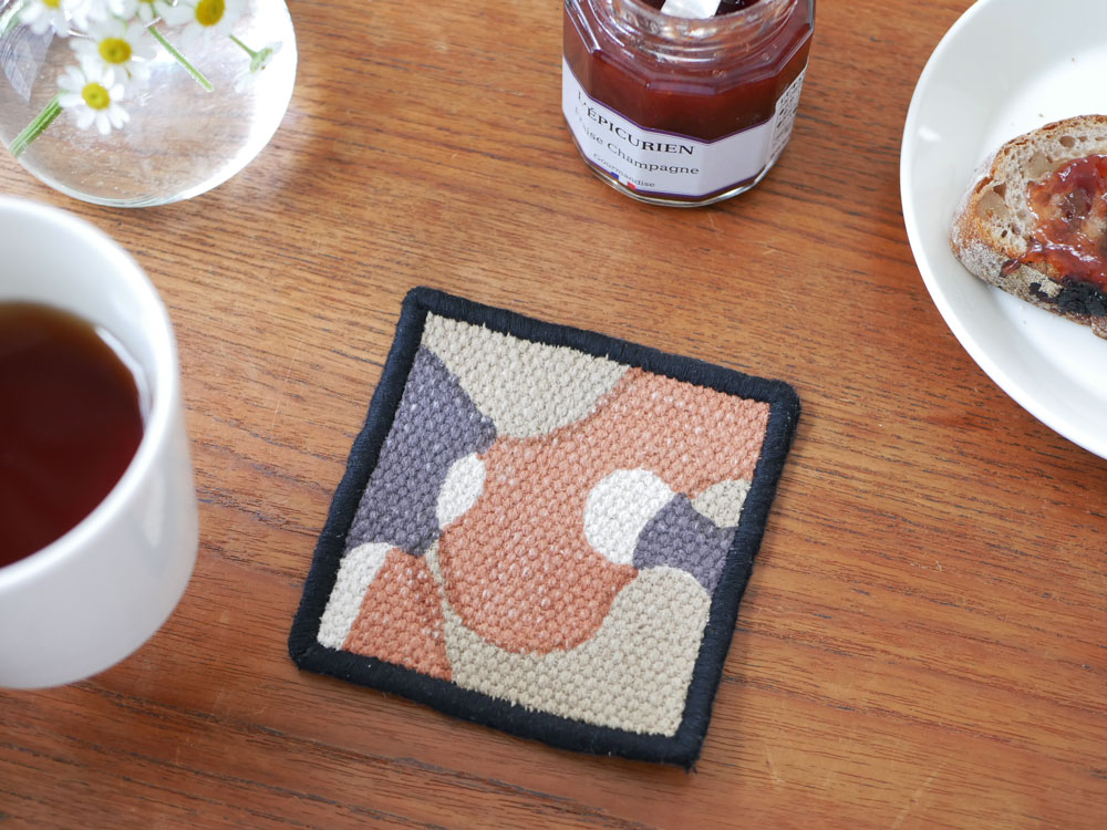 【adepeche/アデペシュ】アクセントになる コースター スヴァニール