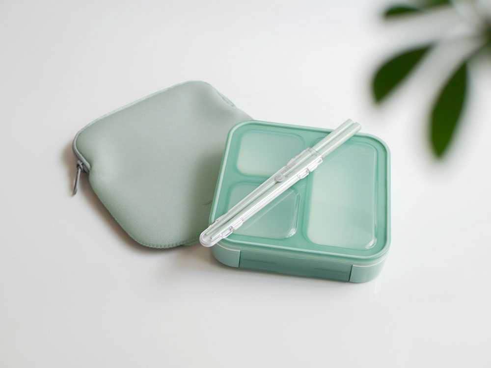 【CB JAPAN/シービージャパン】薄型弁当箱 抗菌フードマン 500ml・ケース・箸 3点セット グリーン|ITEM - ALL