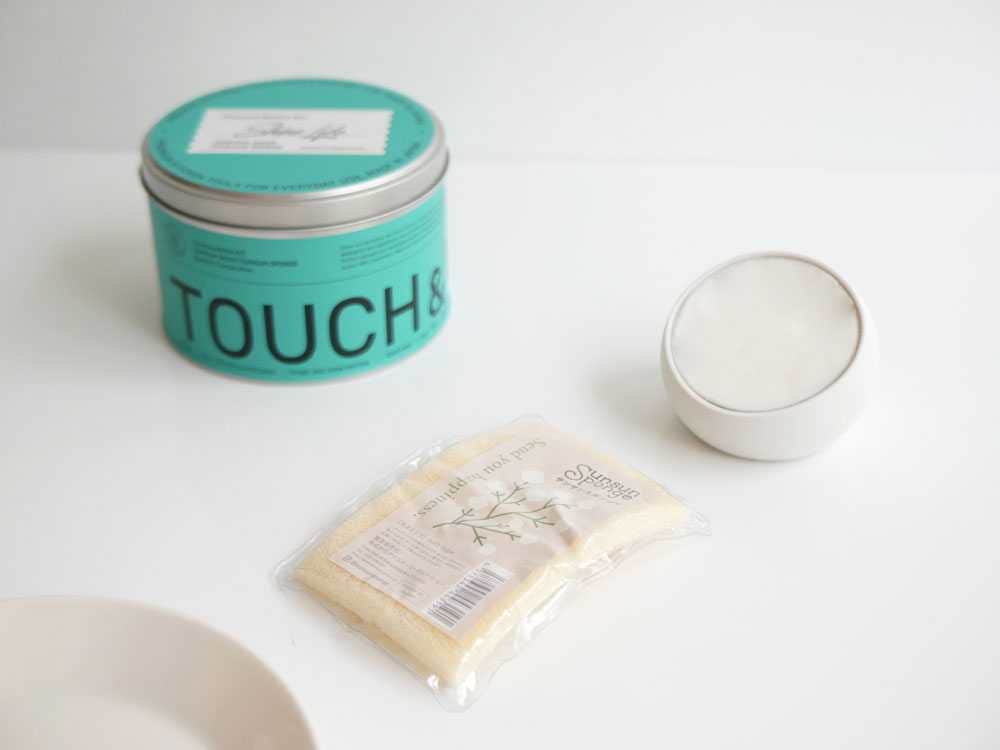 �����ѸǷ����ޥ��󥵥󥦥��å��� TOUCH & WASH KIT ���եȴ� 135g