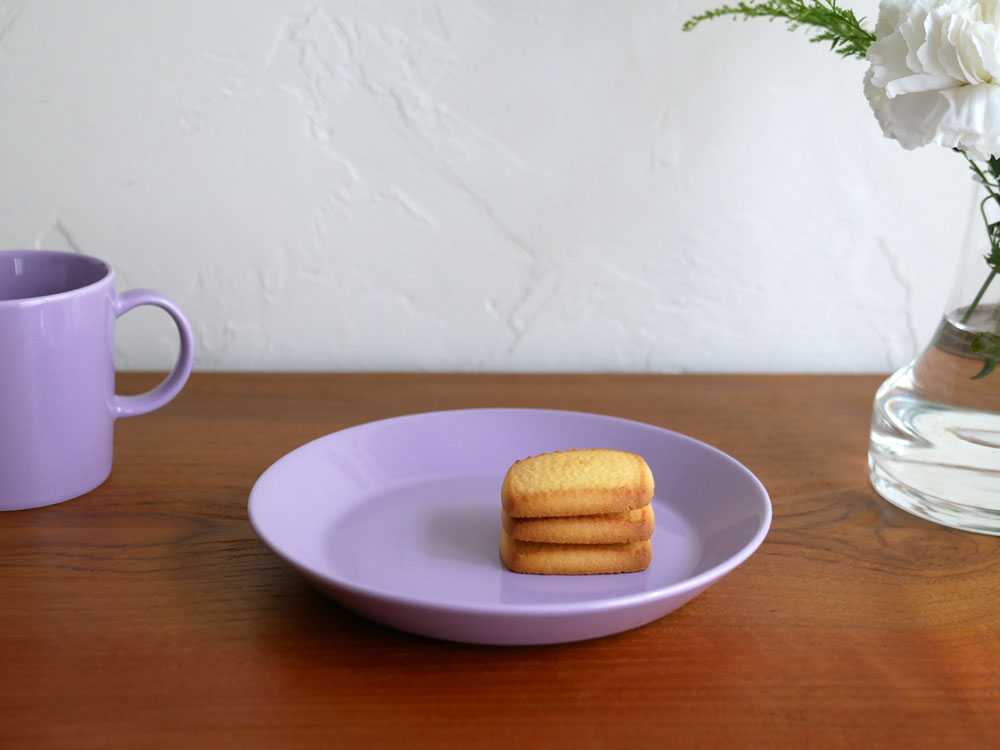 ��Iittala/���å���ۥƥ����� �ץ졼�� 17cm �饤�ȥ饤��å�