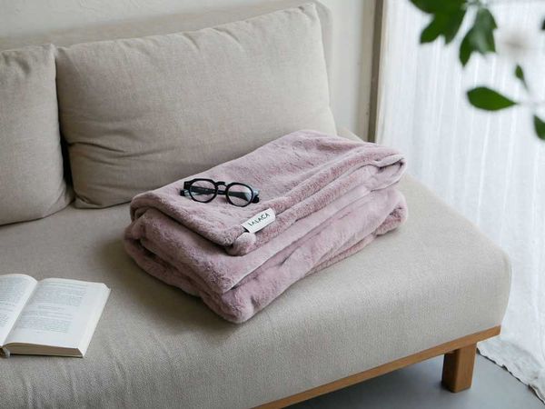 【LALACA/ララカ】洗えるなめらか素材のヒーターブランケット roomy（140cm×100cm） / pale rose pink