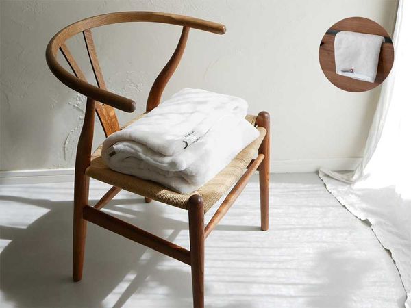 【LALACA/ララカ】洗えるなめらか素材のヒーターブランケット lounge（110cm×70cm） / ecru《LALACA face towel ecru付 - HinataLife特別セット