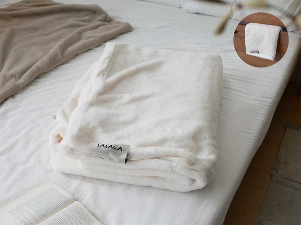 【LALACA/ララカ】洗えるなめらか素材のヒーターブランケット sleep（188cm×130cm） / ecru《LALACA face towel ecru付 - HinataLife特別セット