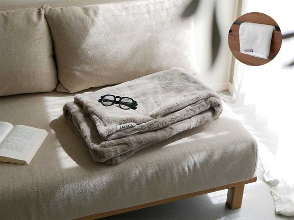 【LALACA/ララカ】洗えるなめらか素材のヒーターブランケット roomy（140cm×100cm） / grege《LALACA face towel ecru付 - HinataLife特別セッ